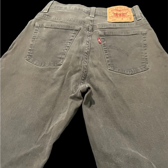VINTAGE Levi’s 550 High-waisted Jeans - Picture 3 of 7